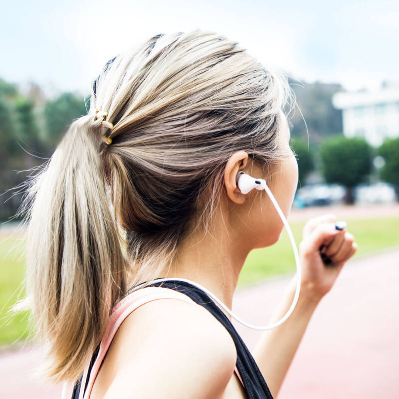Apple Airpods Pro Kılıf Boyun Askılı Jelly Bean Tasarımlı Lisanslı Switcheasy ColorBuddy Kapak - 8