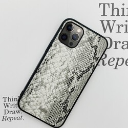 Apple iPhone 12 Kılıf Kajsa Glamorous Serisi Snake Pattern Kapak - 5