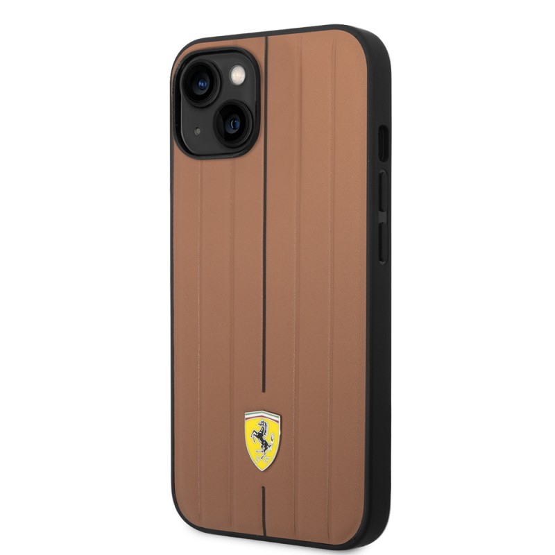 Apple iPhone 14 Kılıf Ferrari Orjinal Lisanslı Deri Arka Yüzey Metal Logolu Şerit Tasarımlı Kapak - 3