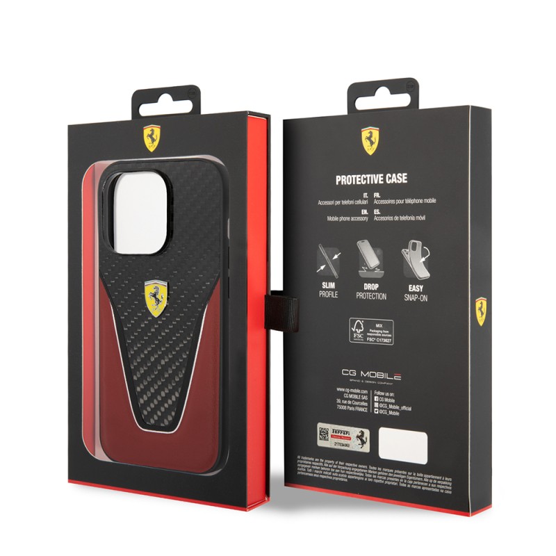 Apple iPhone 14 Pro Max Kılıf Ferrari Orjinal Lisanlı Klasik Metal Logolu Karbon V Desenli Kapak - 9