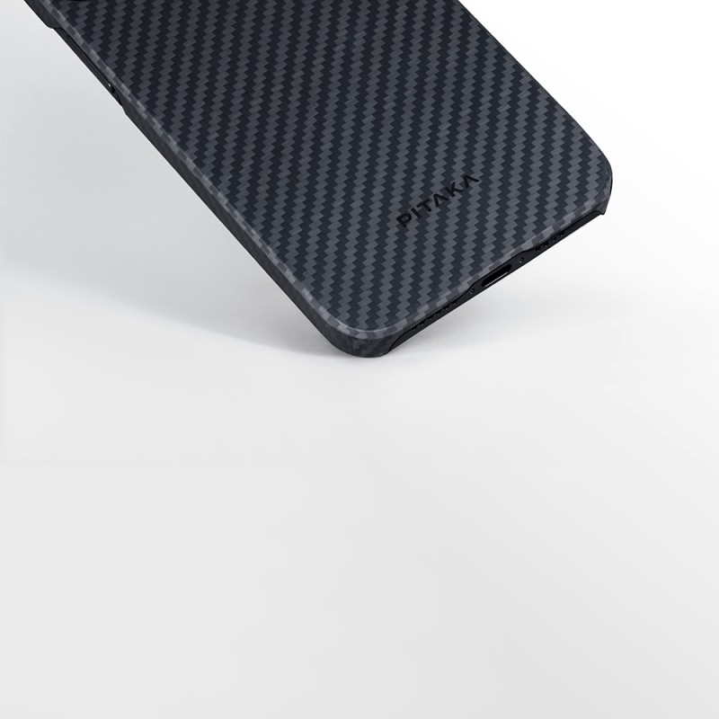 Apple iPhone 15 Plus Kılıf M-safe Şarj Özellikli 1500D Aramid Karbon Fiber Pitaka Ultra-Slim Classic Serisi Black-Grey Twill Kapak - 12