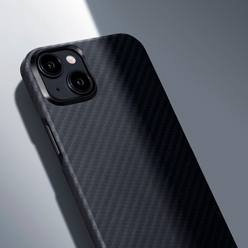 Apple iPhone 15 Plus Kılıf M-safe Şarj Özellikli 1500D Aramid Karbon Fiber Pitaka Ultra-Slim Classic Serisi Black-Grey Twill Kapak - 14