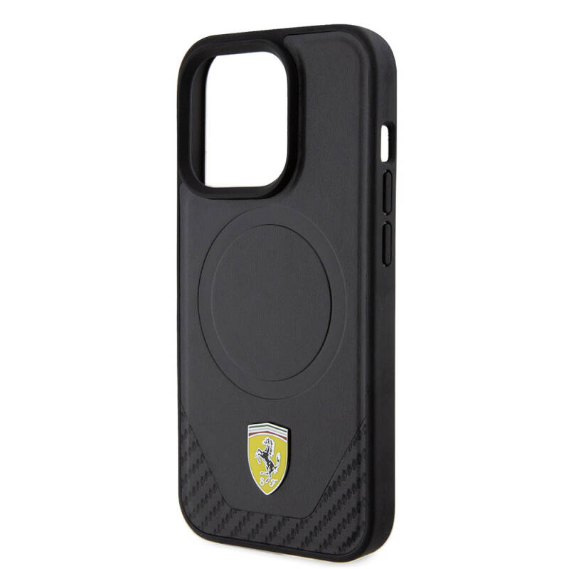 Apple iPhone 15 Pro Kılıf Ferrari Orjinal Lisanslı M-safe Şarj Özellikli Metal Logolu PU Karbon Kapak - 6