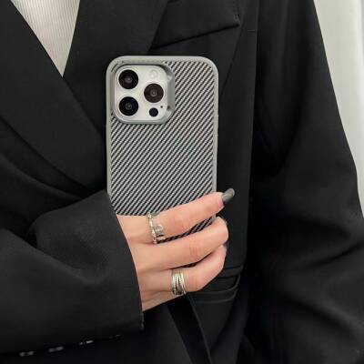 Apple iPhone 15 Pro Kılıf M-safe Şarj Özellikli Karbon Fiber Görünümlü Zore Troy Kapak - 5