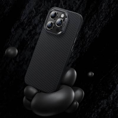 Apple iPhone 15 Pro Kılıf Karbon Fiber M-safe Şarj Özellikli Benks Hybrid ArmorPro 600D Kevlar Kapak - 7