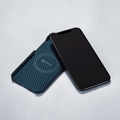 Apple iPhone 15 Pro Kılıf M-safe Şarj Özellikli 1500D Aramid Karbon Fiber Pitaka Ultra-Slim Classic Serisi Black-Blue Twill Kapak - 19