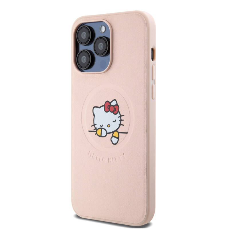 Apple iPhone 15 Pro Max Kılıf Hello Kitty Orjinal Lisanslı M-safe Şarj Özellikli Baskı Logolu Uyuyan Kitty Deri Kapak - 11