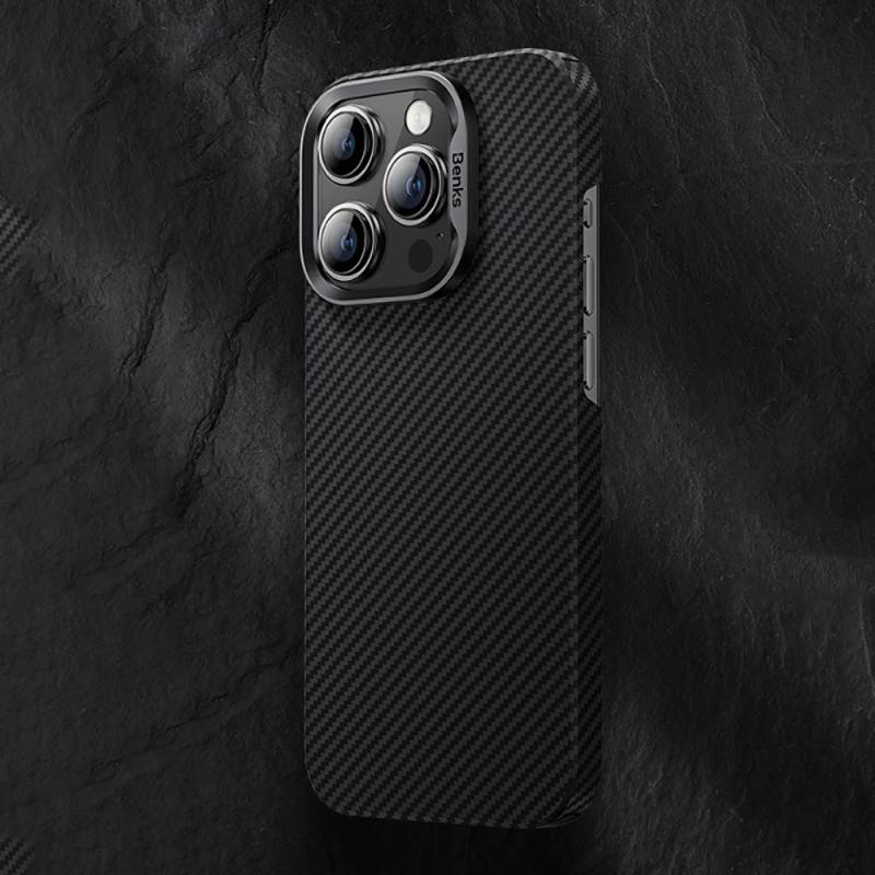 Apple iPhone 15 Pro Max Kılıf M-safe Özellikli Karbon Fiber Benks Essential ArmorAir 600D Kevlar Kapak - 8