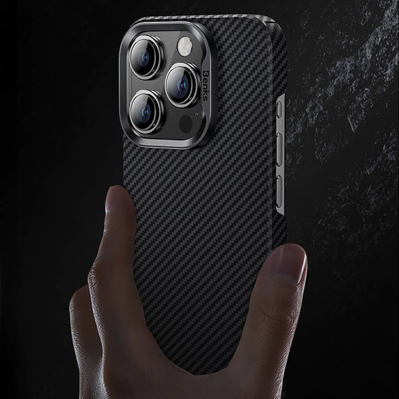 Apple iPhone 15 Pro Max Kılıf M-safe Özellikli Karbon Fiber Benks Essential ArmorAir 600D Kevlar Kapak - 11