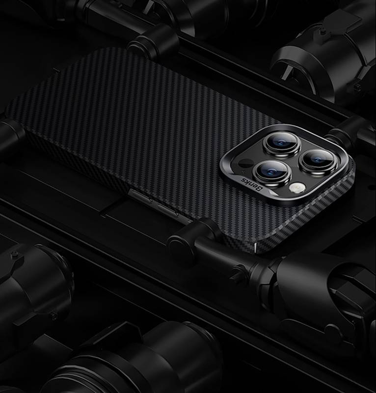 Apple iPhone 15 Pro Max Kılıf M-safe Özellikli Karbon Fiber Benks Essential ArmorAir 600D Kevlar Kapak - 15