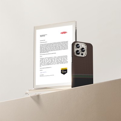 Apple iPhone 15 Pro Max Kılıf M-safe Şarj Özellikli Karbon Fiber Tasarımlı Benks Prestige ArmorPro Kevlar Kapak - 8