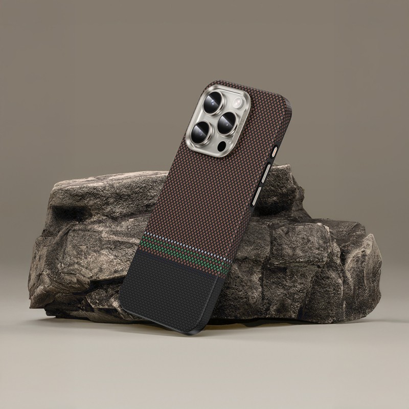 Apple iPhone 15 Pro Max Kılıf M-safe Şarj Özellikli Karbon Fiber Tasarımlı Benks Prestige ArmorPro Kevlar Kapak - 7