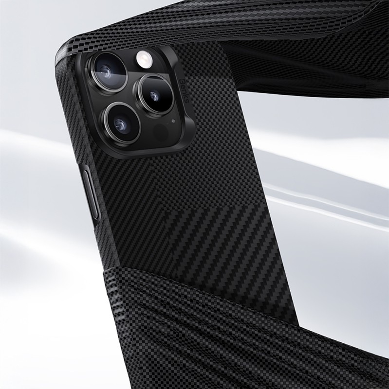 Apple iPhone 16 Pro Kılıf M-safe Şarj Özellikli Karbon Fiber Metal Kamera Çerçeveli Benks Montage ArmorAir Kevlar Kapak - 8