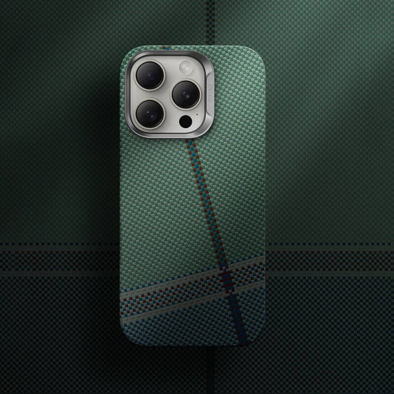 Apple iPhone 16 Pro Kılıf M-safe Şarj Özellikli Karbon Fiber Tasarımlı Benks Passion Green ArmorAir Kevlar Kapak - 9