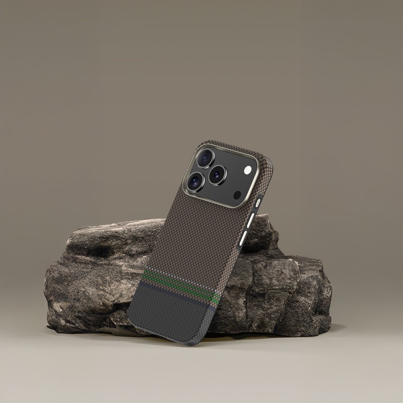Apple iPhone 17 Pro Case M-safe Charging Feature Carbon Fiber Design Benks Prestige ArmorPro Kevlar Cover - 6