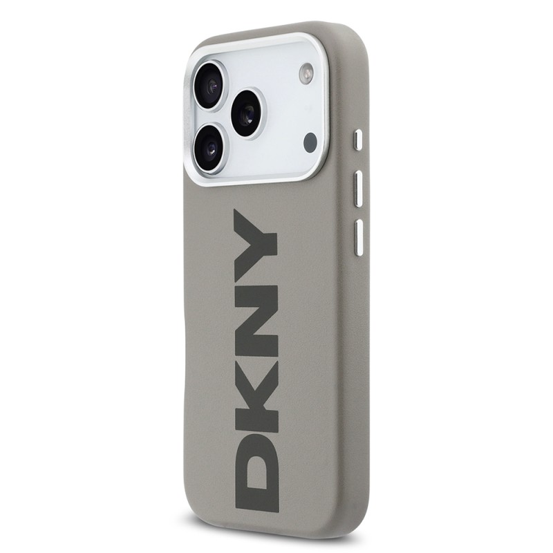 Apple iPhone 17 Pro Kılıf DKNY Orjinal Lisanslı M-safe Şarj Özellikli PU Büyük Dikey Logolu Kapak - 19