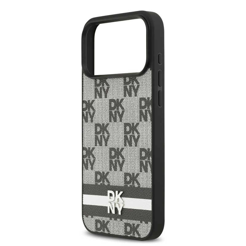 Apple iPhone 17 Pro Max Kılıf DKNY Orjinal Lisanslı M-safe Şarj Özellikli 3D Yazılı Metal Logolu Kapak - 7