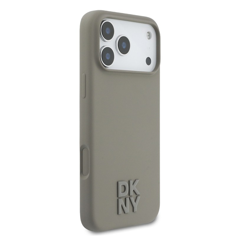Apple iPhone 17 Pro Max Kılıf DKNY Orjinal Lisanslı M-safe Şarj Özellikli Metal Logolu Silikon Kapak - 6