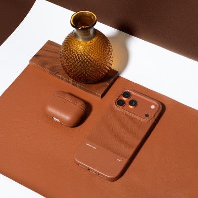 Apple iPhone 17 Pro Max Kılıf M-safe Şarj Özellikli Deri Dokulu Native Union RE Classic Serisi Kapak - 26
