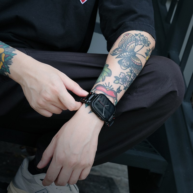 Apple Watch 10 46mm Skinarma Gado Sert Silikon Kasa ve Ekran Koruyucu - 3
