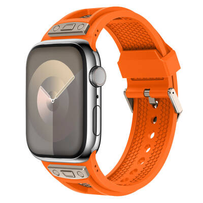 Apple Watch 42mm Zore KRD-117 Hava Alabilen Delikli Metal Süslemeli Desenli Silikon Kordon - Zore