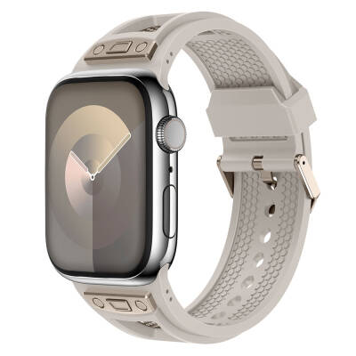 Apple Watch 44mm Zore KRD-117 Hava Alabilen Delikli Metal Süslemeli Desenli Silikon Kordon - Zore