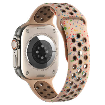 Apple Watch 7 41mm Kordon Yeni Seri 2023 KRD-02 Silikon Strap Kayış - Zore