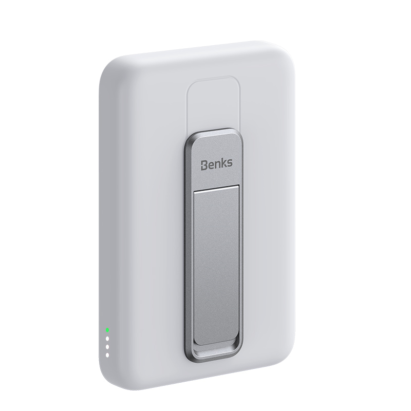 Benks MP08 M-safe Magnetik Standlı İnce Tasarımlı Powerbank 10000mAh - Beyaz