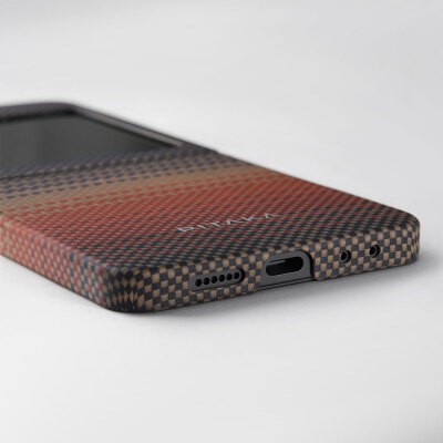 Galaxy Z Flip 6 Kılıf M-safe Şarj Özellikli Aramid Karbon Fiber Pitaka Tactile Woven Sunset-Moonrise Serisi Sunset Kapak - 13
