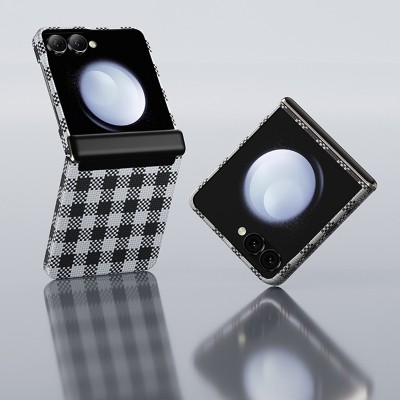 Galaxy Z Flip 7 Kılıf M-safe Şarj Özellikli Ekose Tasarımlı Benks ArmorAir ArmorVichy Kevlar Karbon Kapak - 10