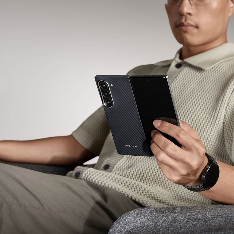 Galaxy Z Fold 6 Kılıf M-safe Şarj Özellikli 600D Aramid Karbon Fiber Pitaka Ultra-Slim Classic Serisi Black-Grey Twill Kapak - 17
