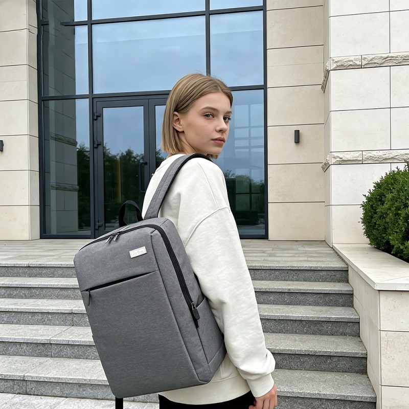 Go Des GD-6005 Breathable Fabric Shock Absorbing Laptop and Notebook Backpack with Shoulder Straps - 7