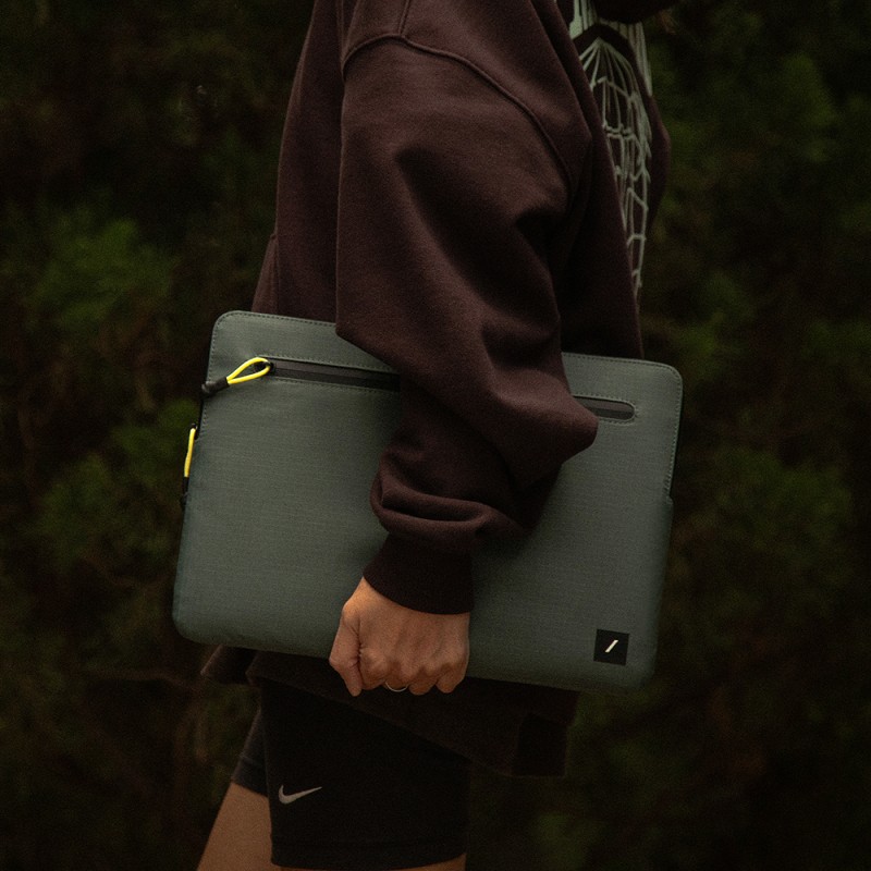 Native Uninon Ultralight Sleeve Serisi Su Geçirmez Ripstop Kumaş 15 inç Macbook Çantası - 22