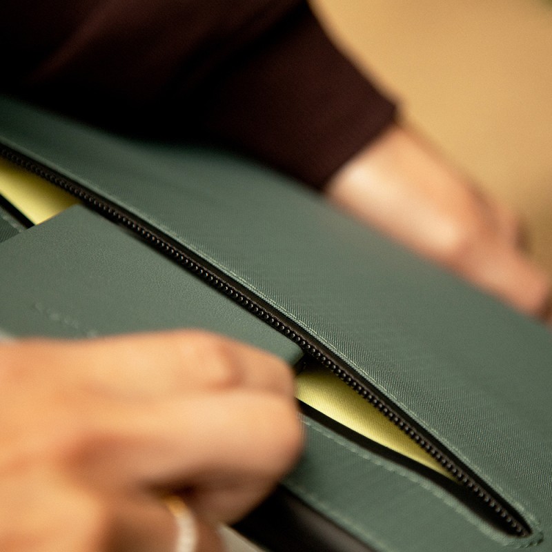 Native Uninon Ultralight Sleeve Serisi Su Geçirmez Ripstop Kumaş 15 inç Macbook Çantası - 24