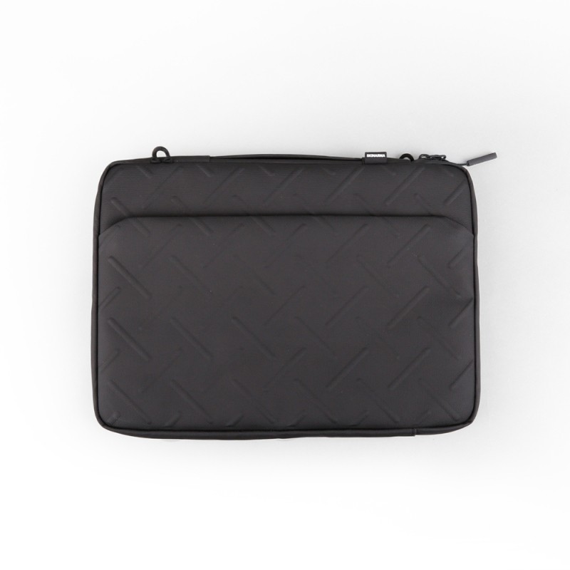 Skinarma Juno 14 inç Uyumlu Cross-Hatch Desenli Naylon Çapraz Vücut Laptop Çantası - 4