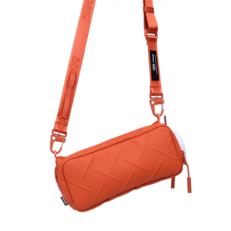Skinarma Sacoche Juno Cross-Hatch Patterned Nylon Scout Neck Strap Crossbody Bag - 4
