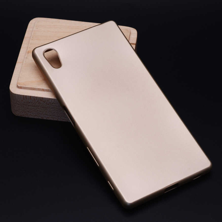 Sony Xperia Z5 Kılıf Zore Premier Silikon Kapak - Gold