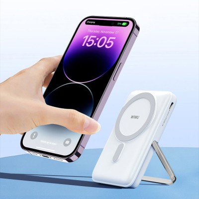 Wiwu Wi-P011 Gentleman Serisi LED Işık Göstergeli Standlı Kablosuz Powerbank 10.000mAh 15W - 15