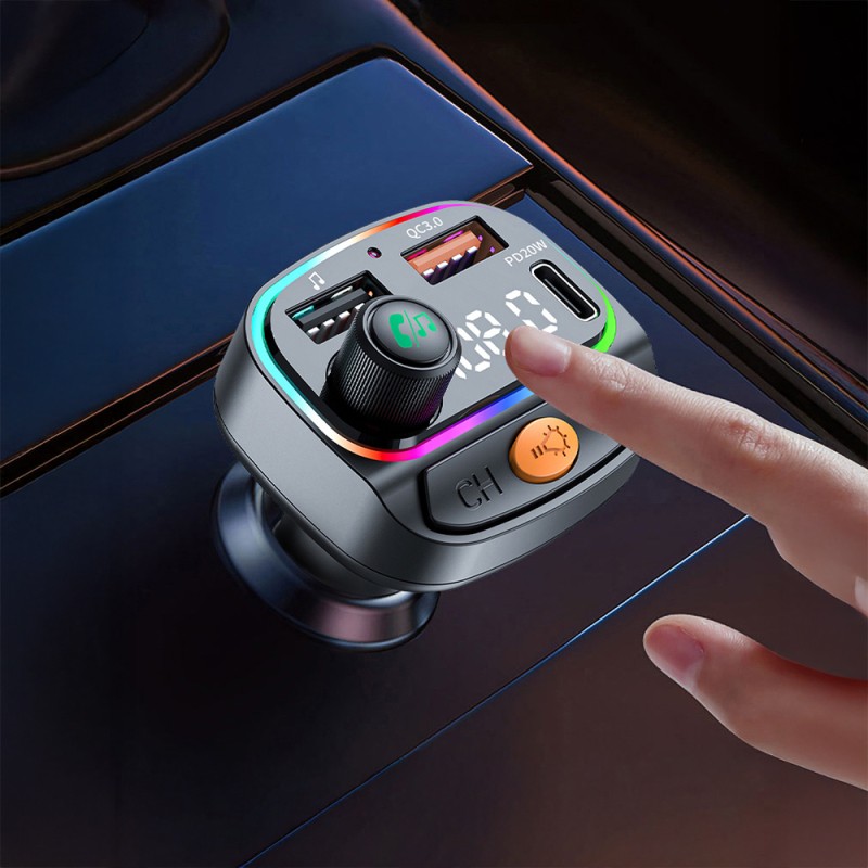 Wiwu Wi-QC031 RGB Bluetooth Transmitter MP3 Type-C ve USB-A Araç Şarjı - 7