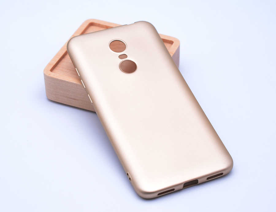 Xiaomi Redmi 5 Plus Kılıf Zore Premier Silikon Kapak - Gold